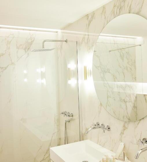 سوئیت با وان آب گرم, Suite Residenza Quartieri Storici Duomo