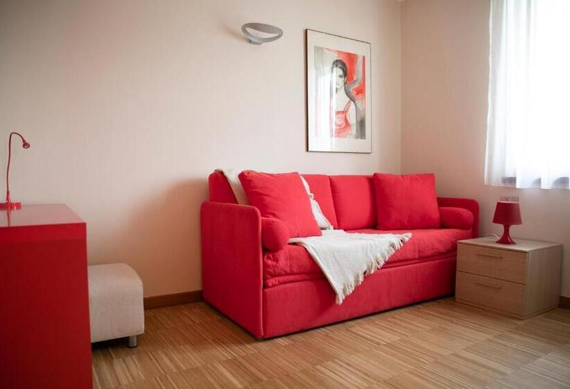 Suite with lake view, Ai Ronchi B&b