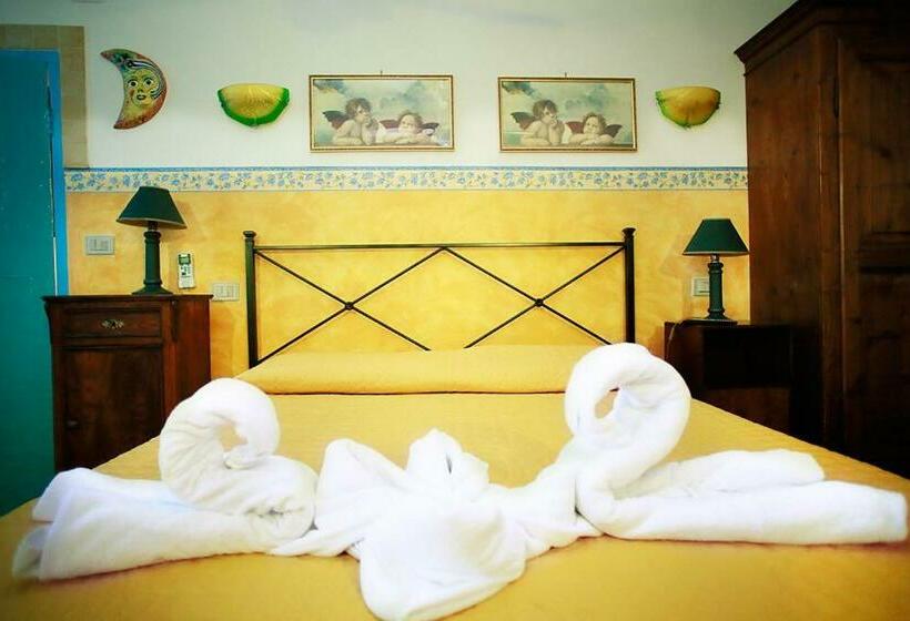 Quarto Triplo Estandar, B&b Tony And Judy