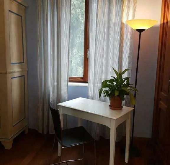 マウンテンビュースタンダードルーム, B&b Villa Tavallini