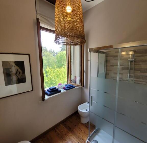 غرفة قياسية مزوَّدة بشُرفة, B&b Villa Tavallini