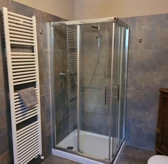 基本间, B&b Villa Tavallini