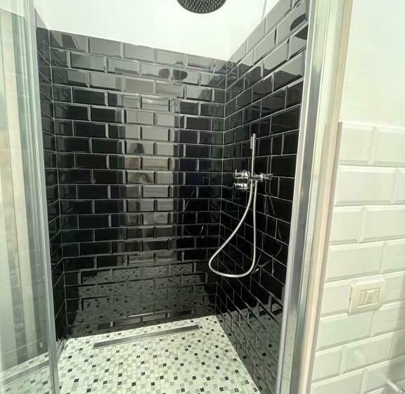 اتاق استاندارد, 2 Passi Da