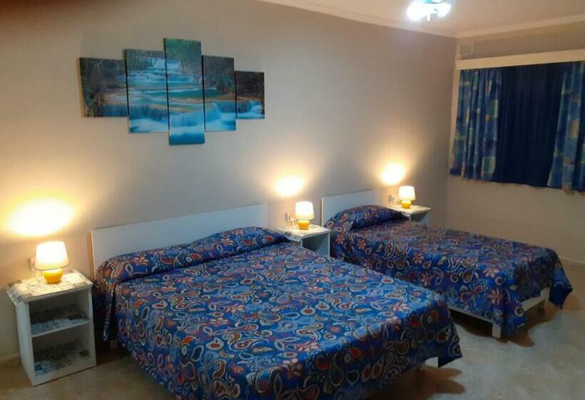 اتاق راحتی سه تخته, Black Gold Private Room