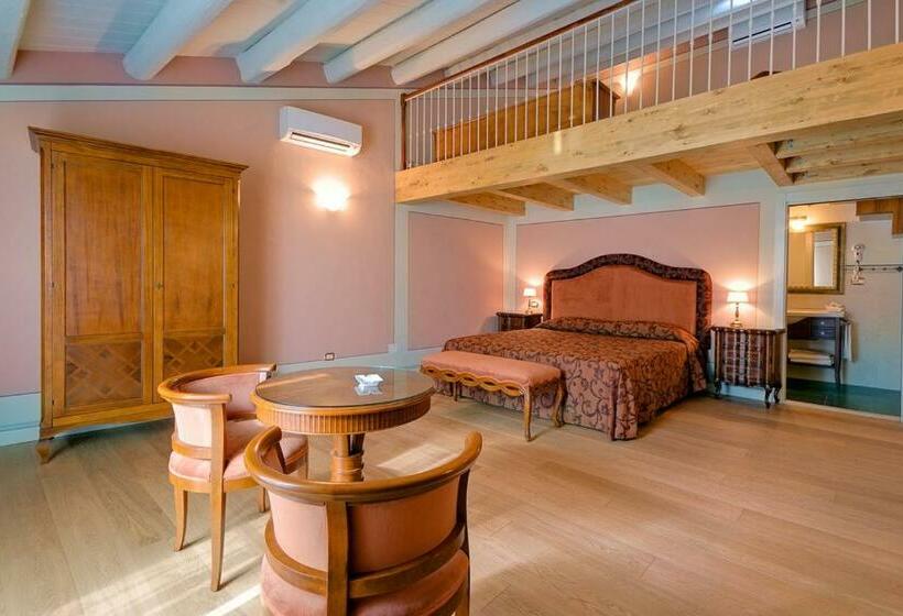 Sviitti, Il Vicolo Relais