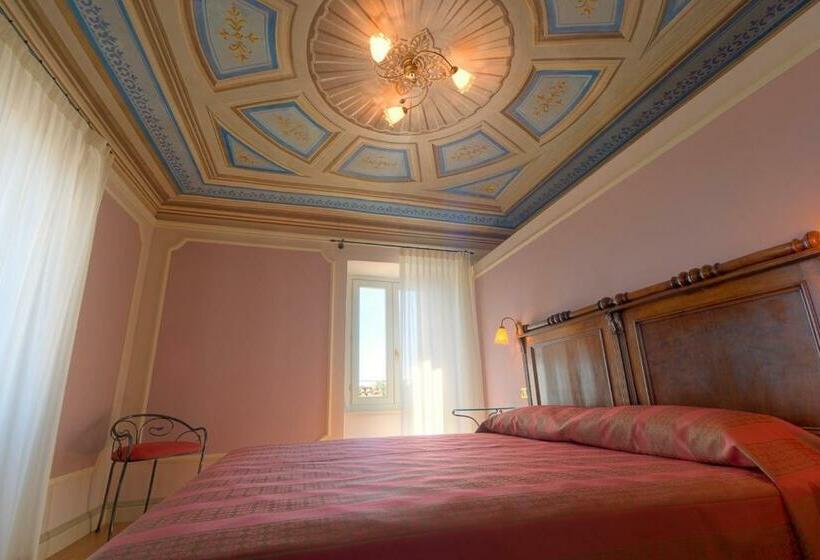 Sviitti, Il Vicolo Relais