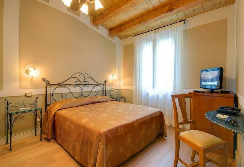 اتاق استاندارد, Il Vicolo Relais