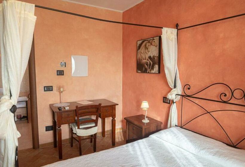 غرفة قياسية مزوَّدة بشُرفة, B&b Villa Barbarossa