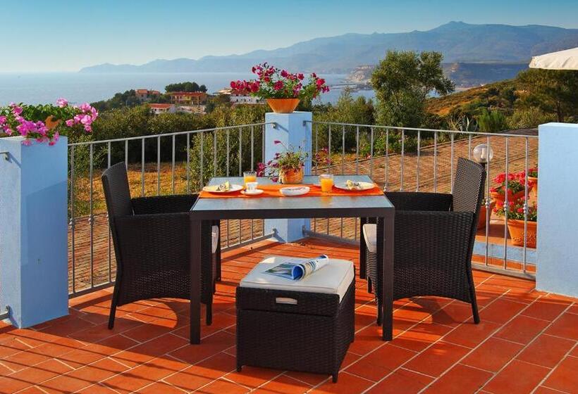 חדר משפחתי נוף לים, Villa Pischinas