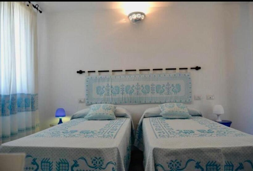 Номер Стандарт Боковой Вид на Море, Villa Pischinas