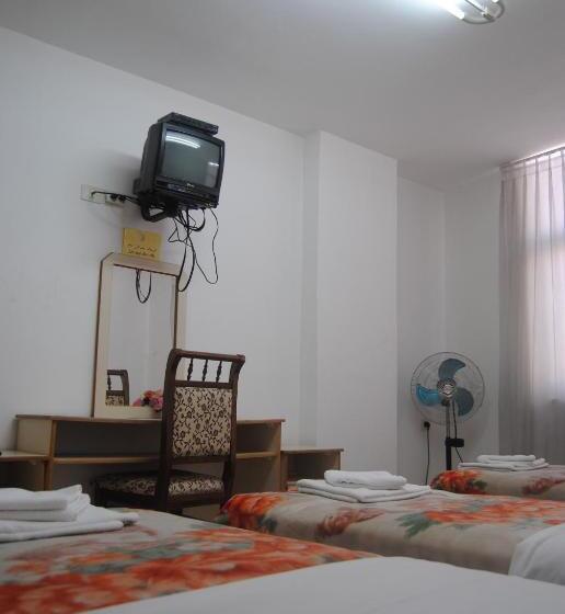 اتاق استاندارد سه نفره, Al Salam