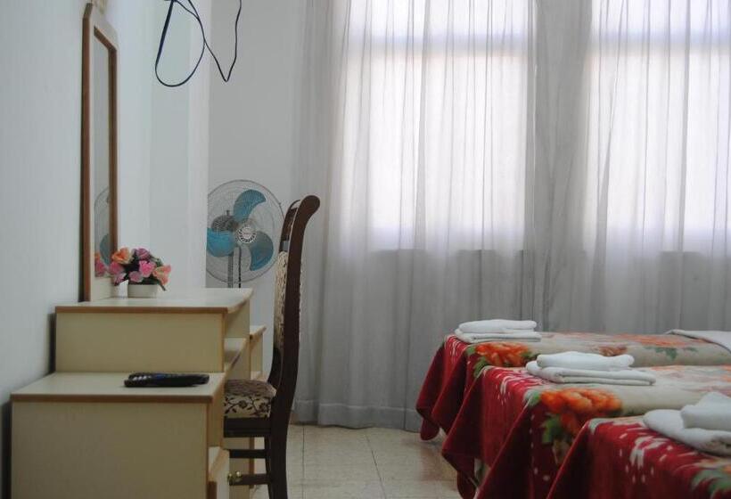 اتاق استاندارد سه نفره, Al Salam