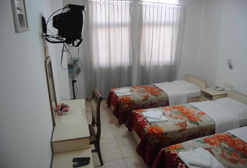 اتاق استاندارد سه نفره, Al Salam