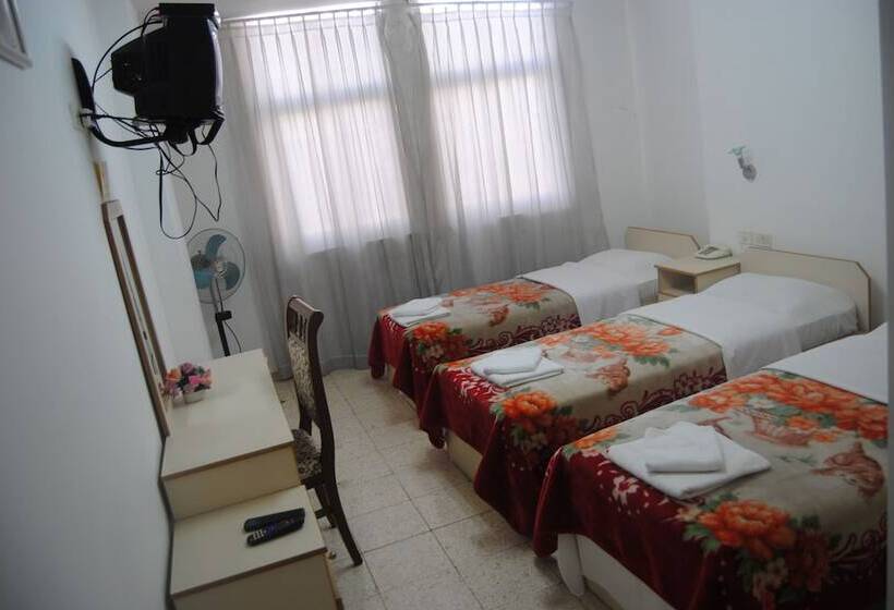 اتاق استاندارد سه نفره, Al Salam