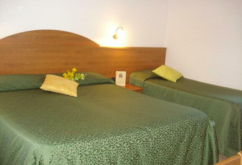 חדר סטנדרט לארבעה, Carlo S