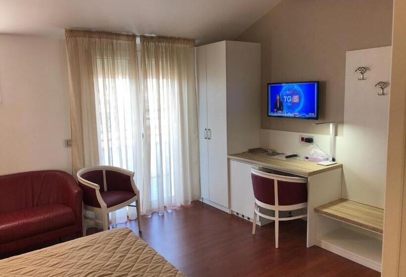 디럭스 룸 킹사이즈 침대, Dal Ponte