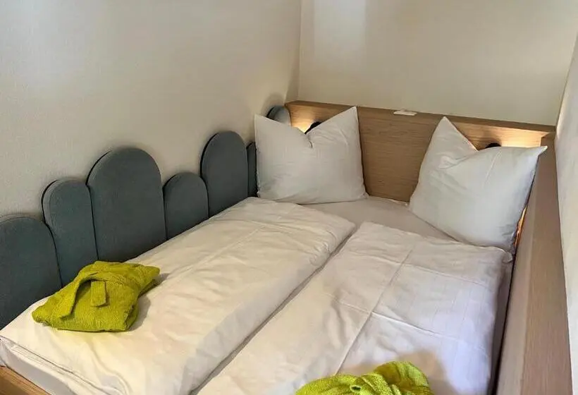 Huoneisto 2 Makuuhuonetta, Das Grafenstein Familienresidence