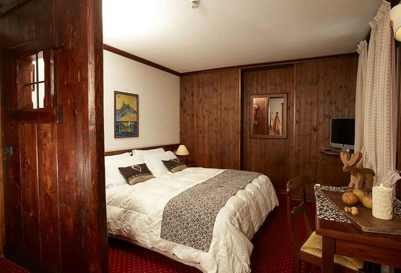 חדר סטנדרט לשלושה, Dei Camosci