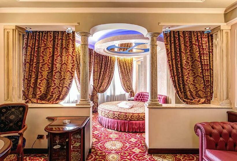 جناح مزود بجاكوزى, Dream