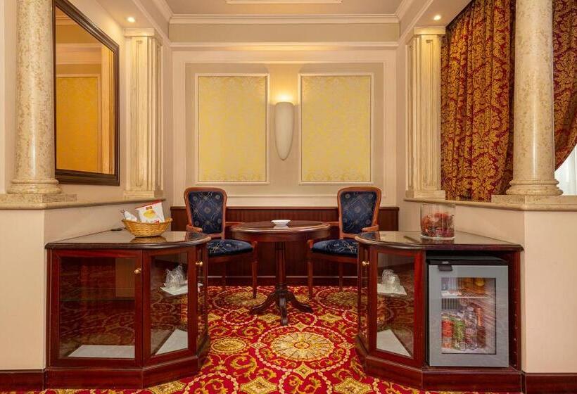 סוויטה עם ג'קוזי, Dream