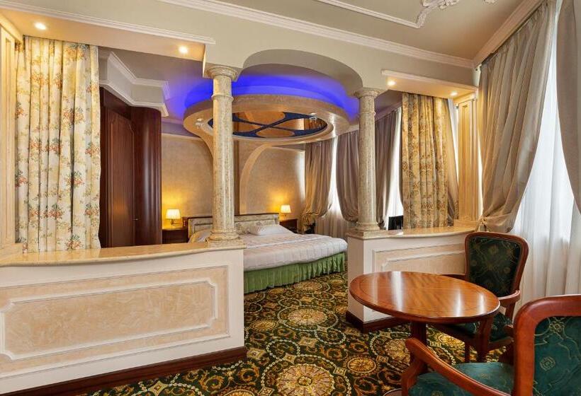 جناح مزود بجاكوزى, Dream