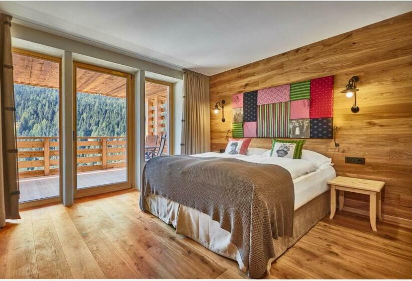 غرفة قياسية, Fanes