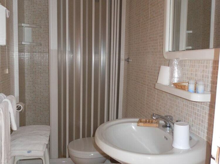 غرفة قياسية فردية, Fiammetta