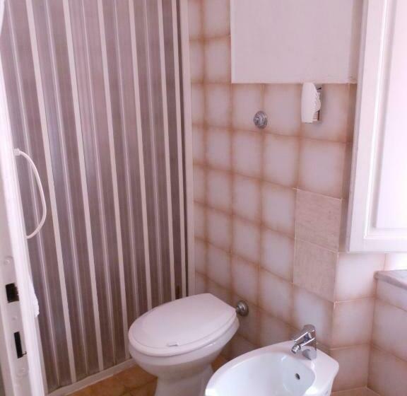 غرفة قياسية مطلة على المدينة, Fiammetta