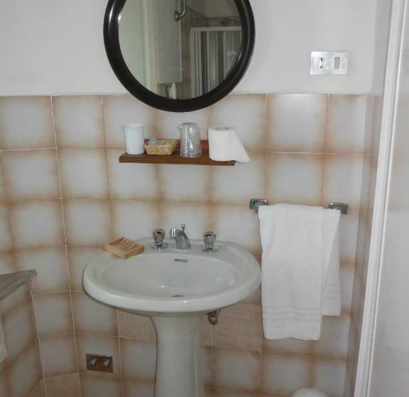 غرفة قياسية مطلة على المدينة, Fiammetta