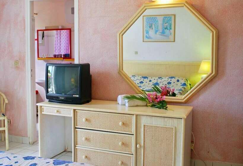 اتاق اکونومی با تخت دوبل, Golfe