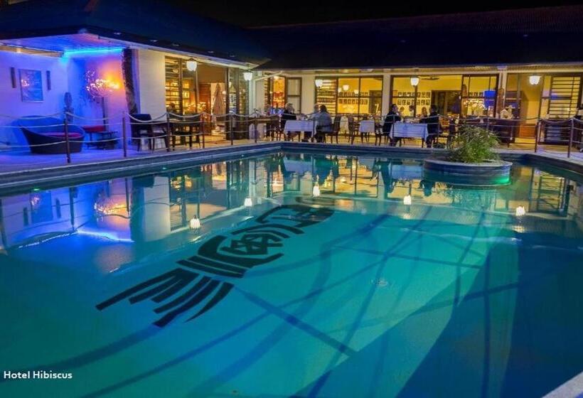 اتاق استاندارد با چشمانداز استخر, Hibiscus