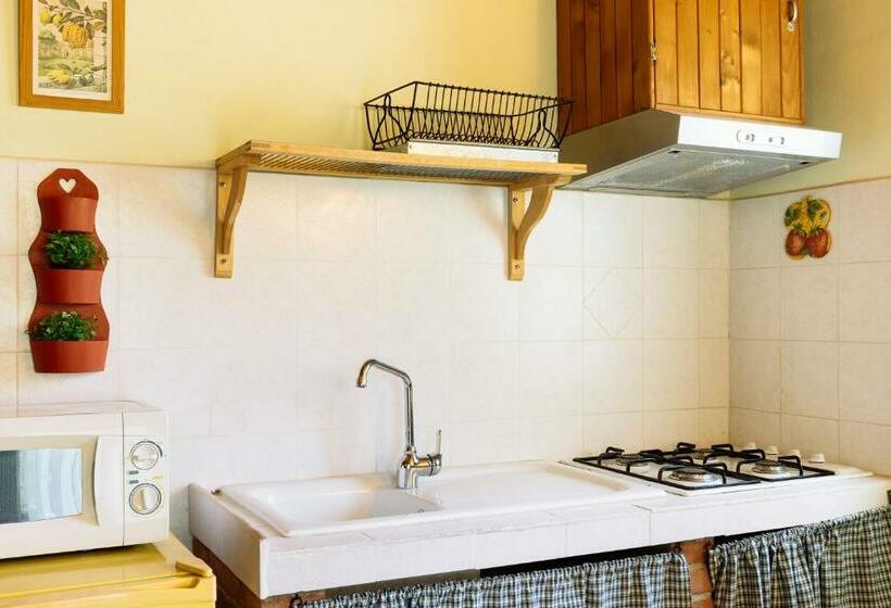 חדר סטנדרט לארבעה, Il Fiorile