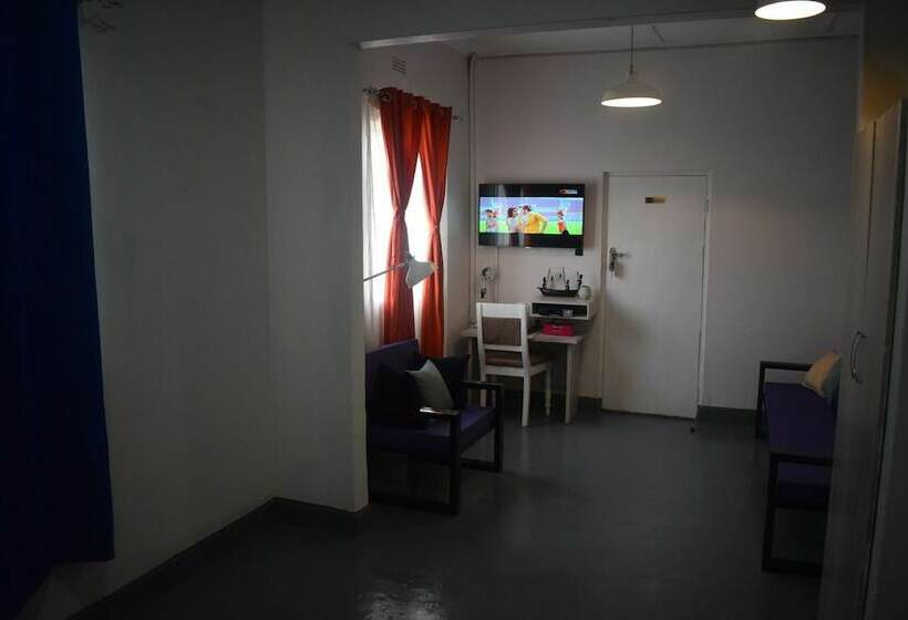 اتاق لوکس سه تخته, Imperial Town