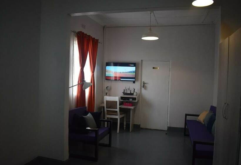 اتاق لوکس سه تخته, Imperial Town