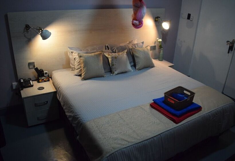 اتاق لوکس, Imperial Town