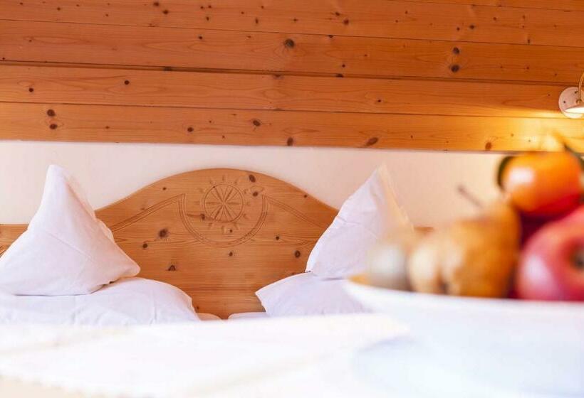 标准间, Jägerhof