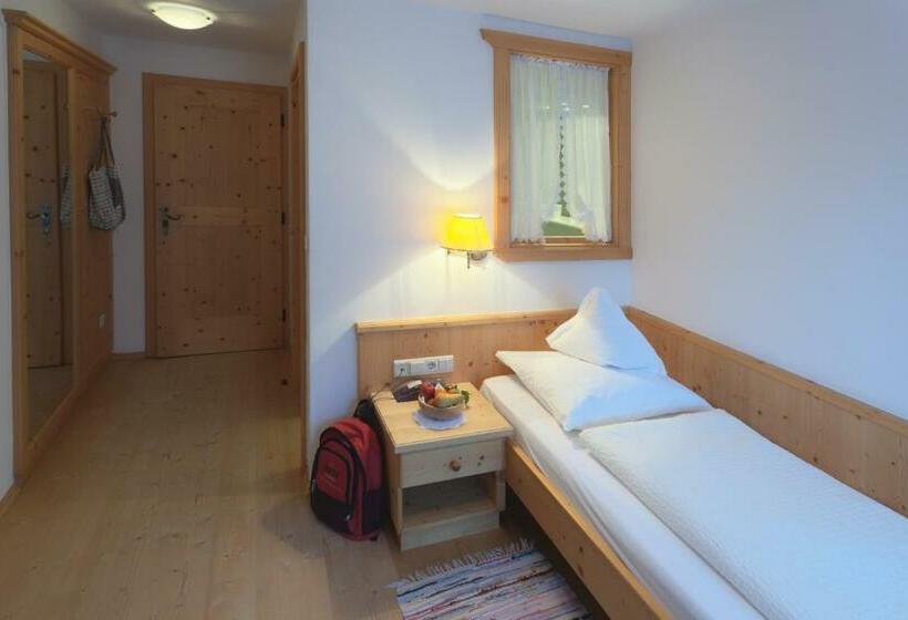 带阳台的标准单人间, Jägerhof