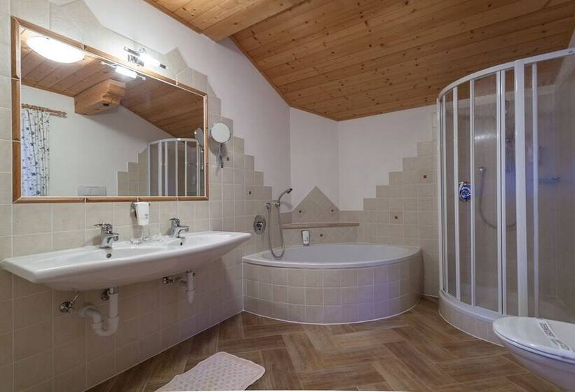 标准间, Jägerhof