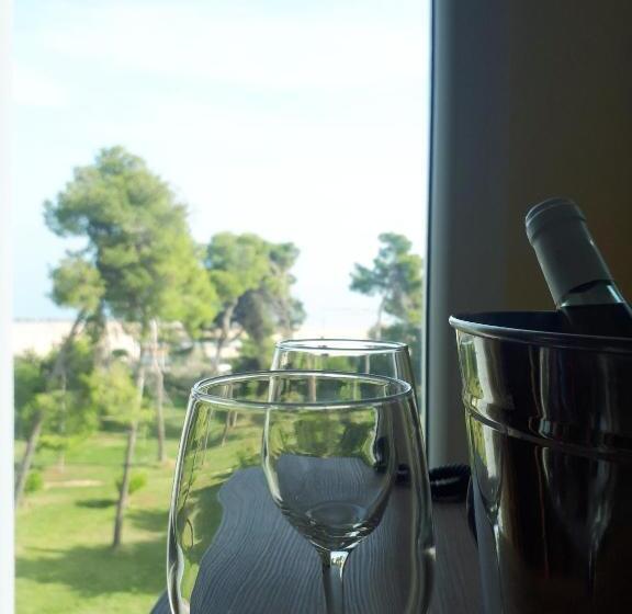 غرفة قياسية مطلّة علي البحر مزوَّدة بشُرفة, La Ninfea