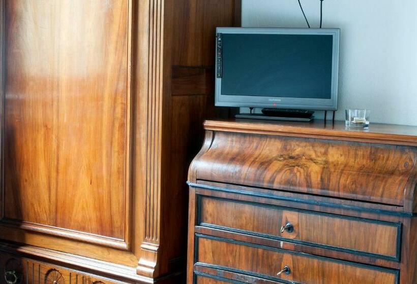 스탠다드 룸, La Tavola Rotonda