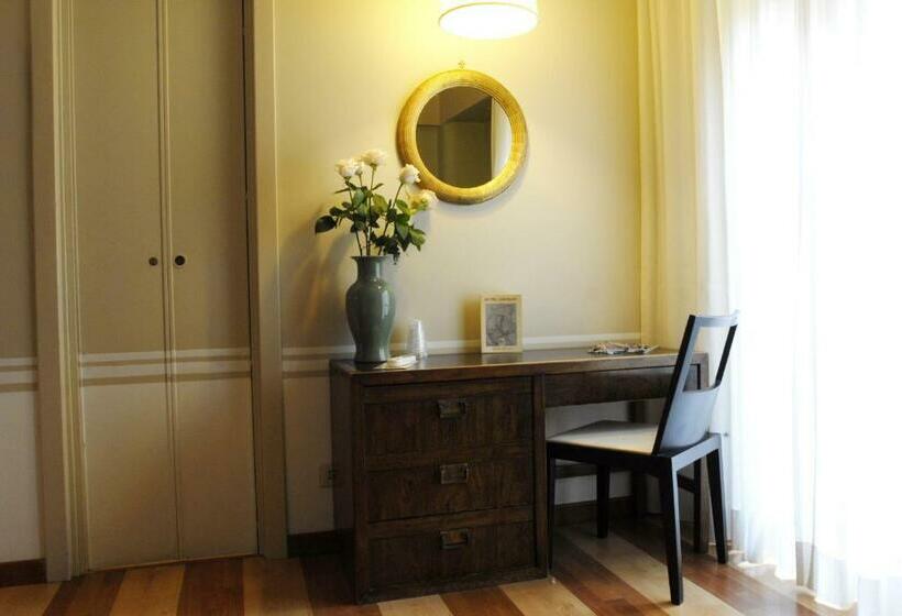 اتاق استاندارد یک نفره, Lancelot