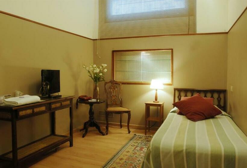 اتاق استاندارد یک نفره, Lancelot