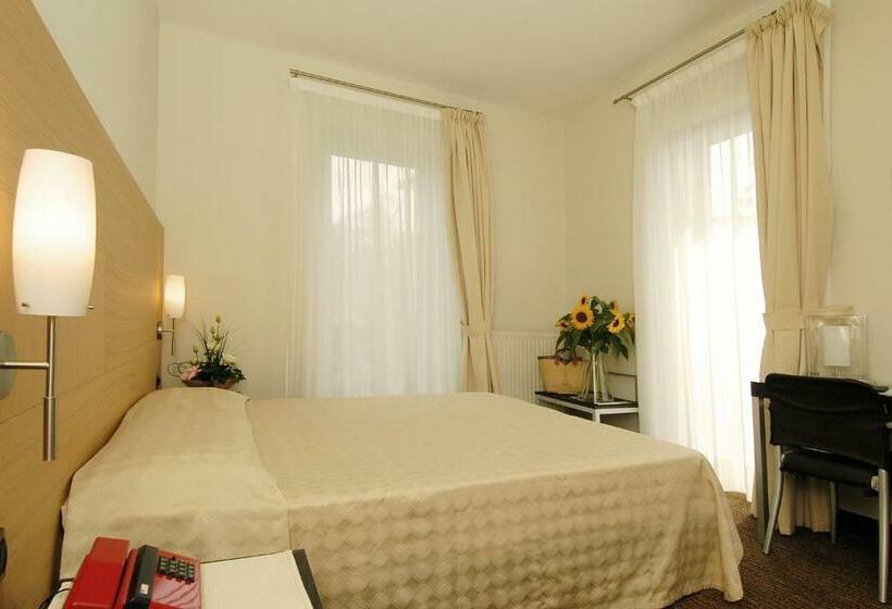 חדר סטנדרט, Lido Di Angera