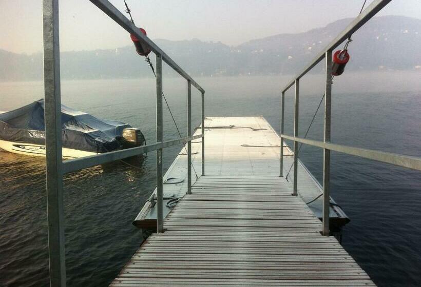 חדר סטנדרט נוף לאגם, Lido Di Angera