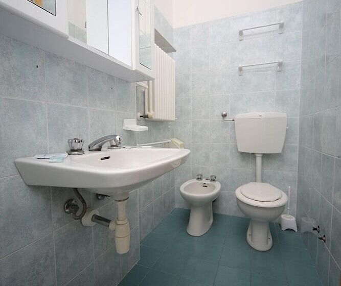 ファミリールーム, Lugano