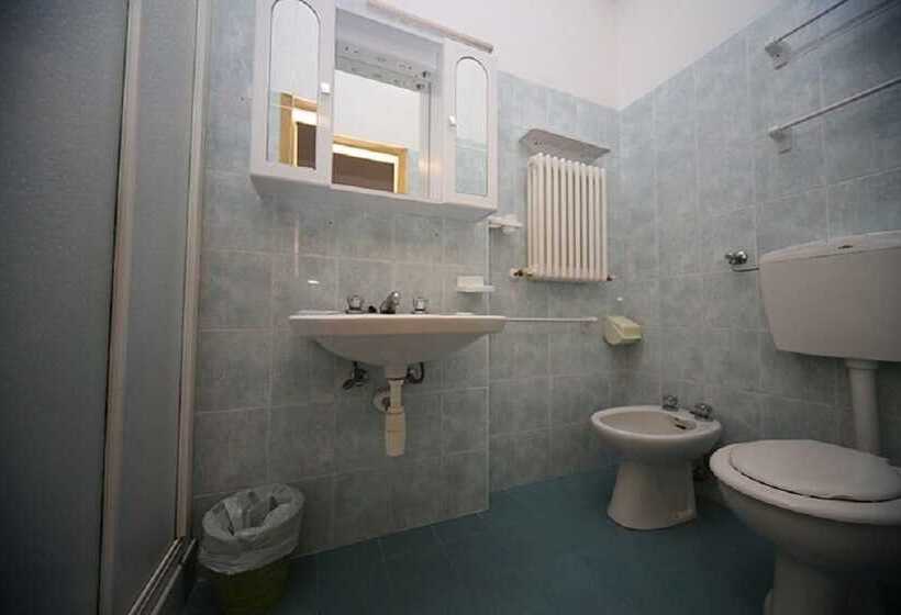 ファミリールーム, Lugano