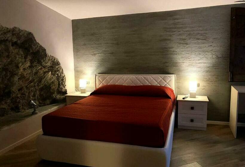 园景标准四人间, Meridiana