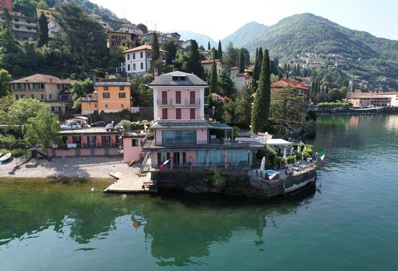 Superior room with lake view, Meridiana