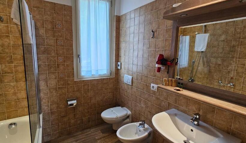 适合残疾人使用的标准间, Meridiana