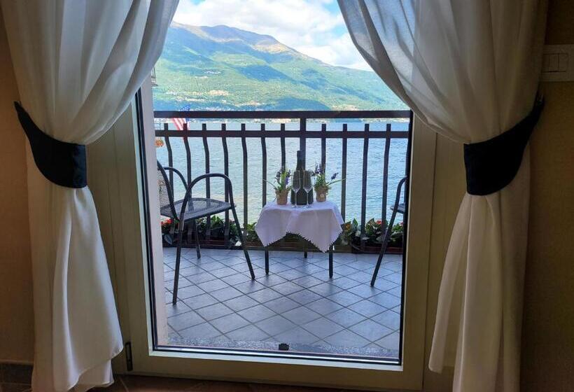 Suite with lake view, Meridiana